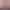 Ein Mann setzt eine Brille auf sein Gesicht mit einem überraschten Ausdruck